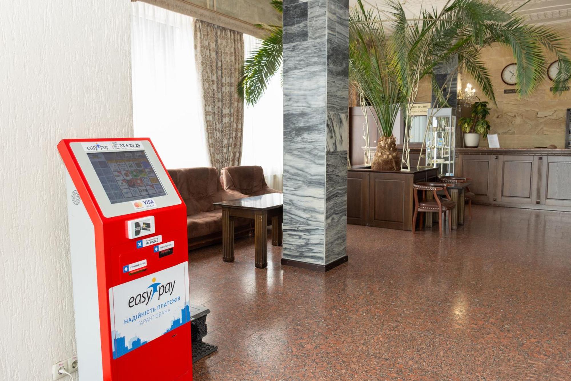 Kremin Hotel Kremenčuk Exteriér fotografie