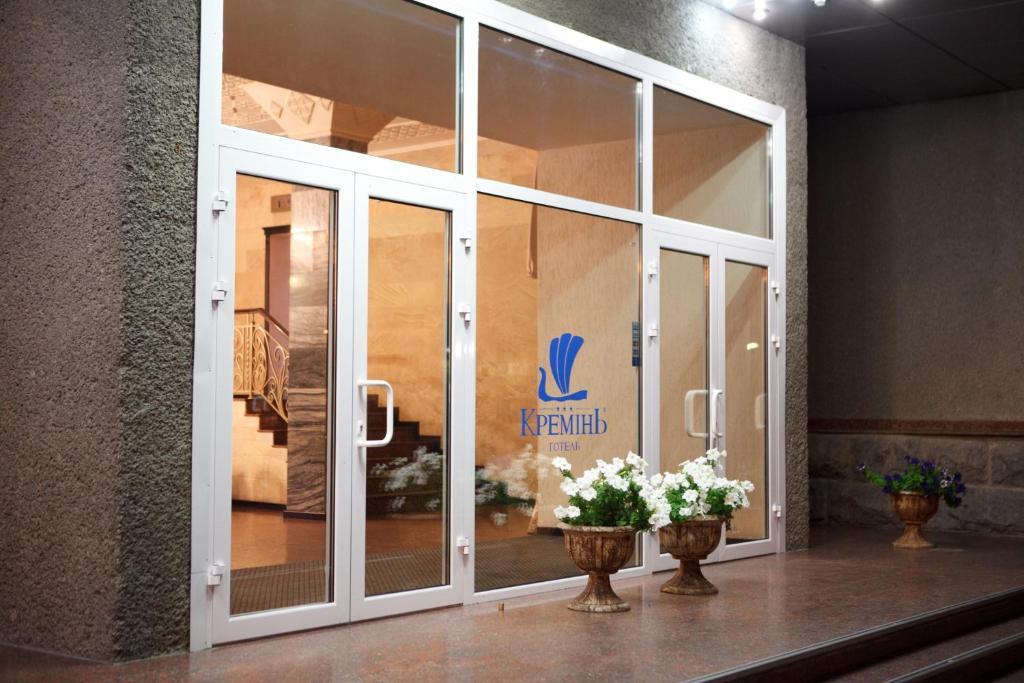 Kremin Hotel Kremenčuk Exteriér fotografie